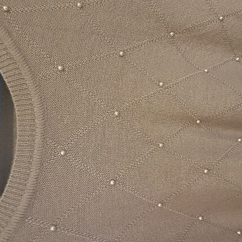 Sweater - Picture 3 of 4